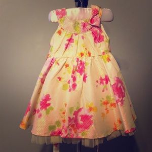 Little girl’s dress